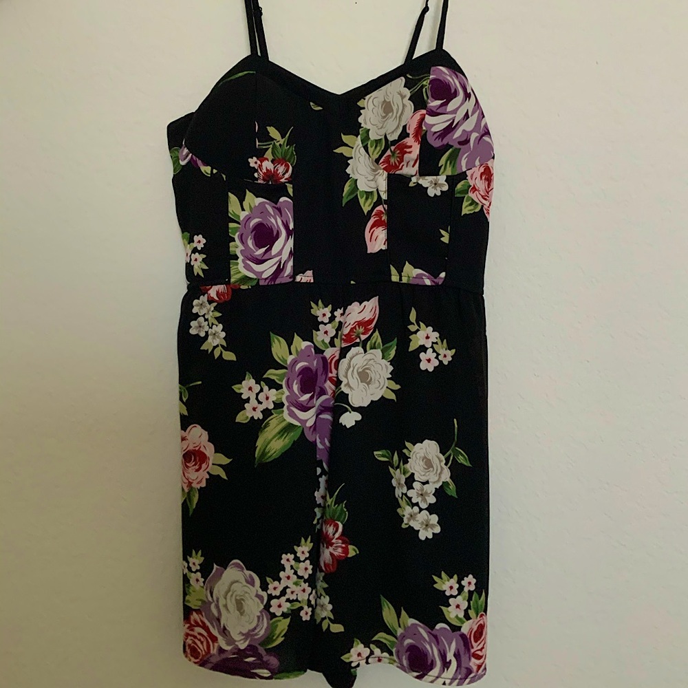 FOREVER 21 FORMAL FLORAL ROMPER